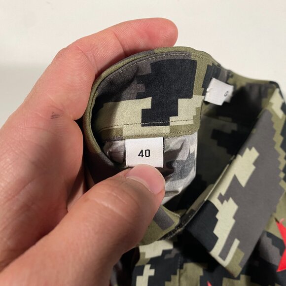 Givenchy Pixel Camo Star Motif Long Sleeve Button Up Shirt men's size FR40 / L - Picture 6 of 9